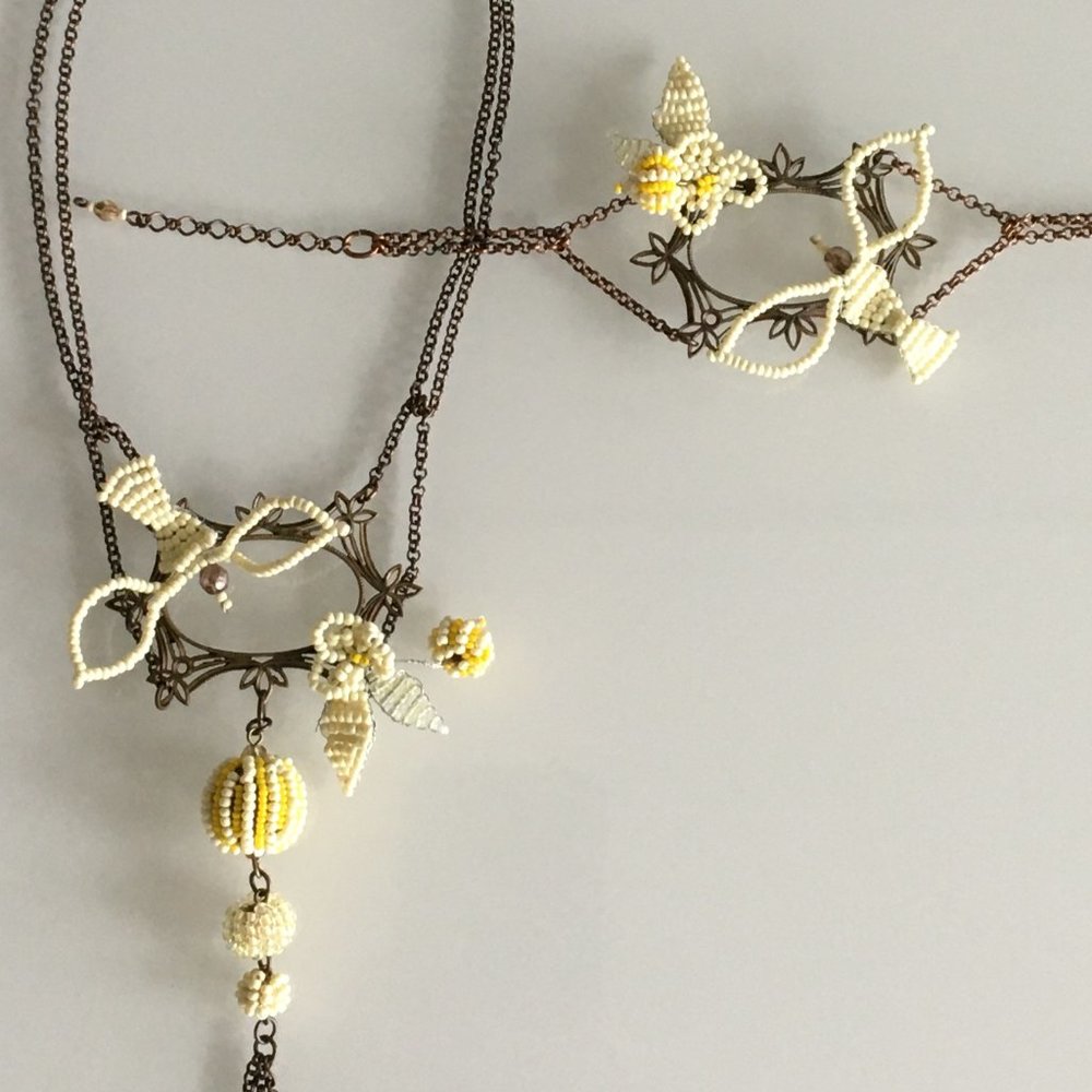 Anthropologie RARE bird flower Necklace Bracelet